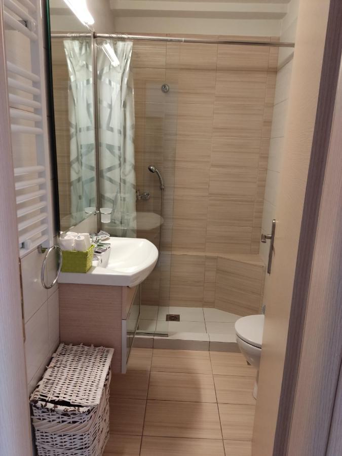 אתונה Central & Comfortable, With Acropolis View מראה חיצוני תמונה